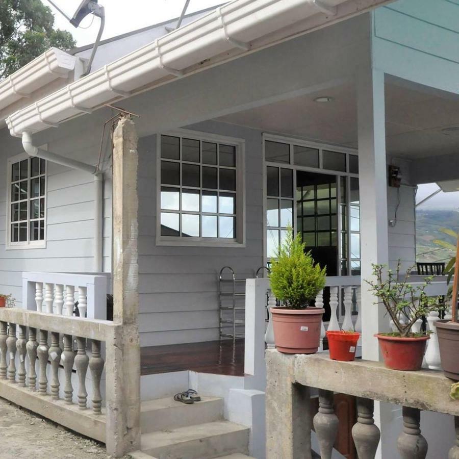 Azrien * Kundasang